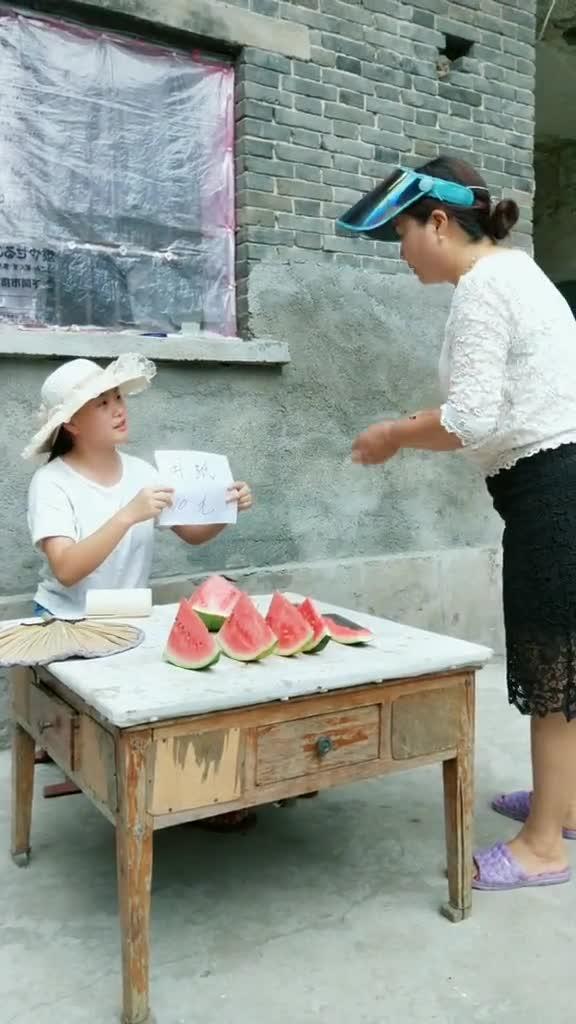 天津吃瓜有趣事件,一场全民参与的民间狂欢