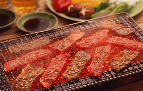 哈尔滨吃瓜群众烧烤事件,一场意外引发的全民热议